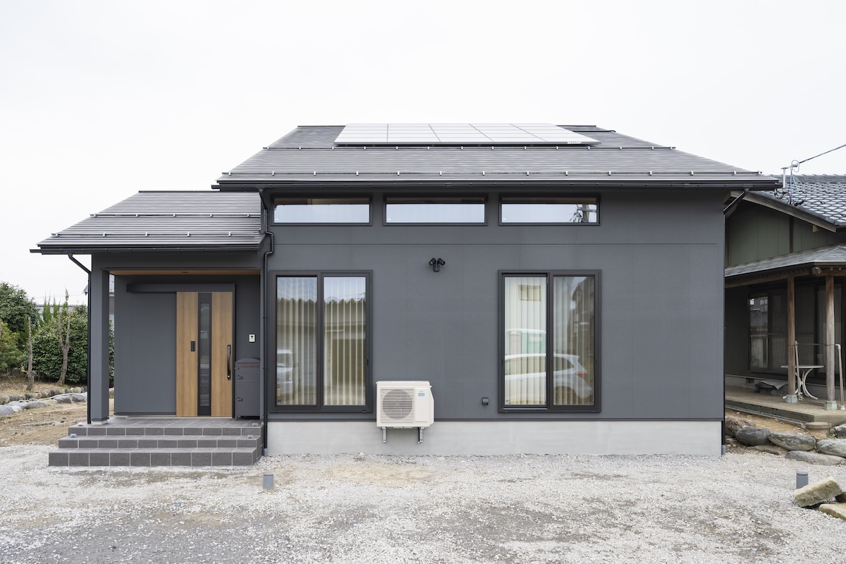 広々としたLDKとナチュラルスタイル